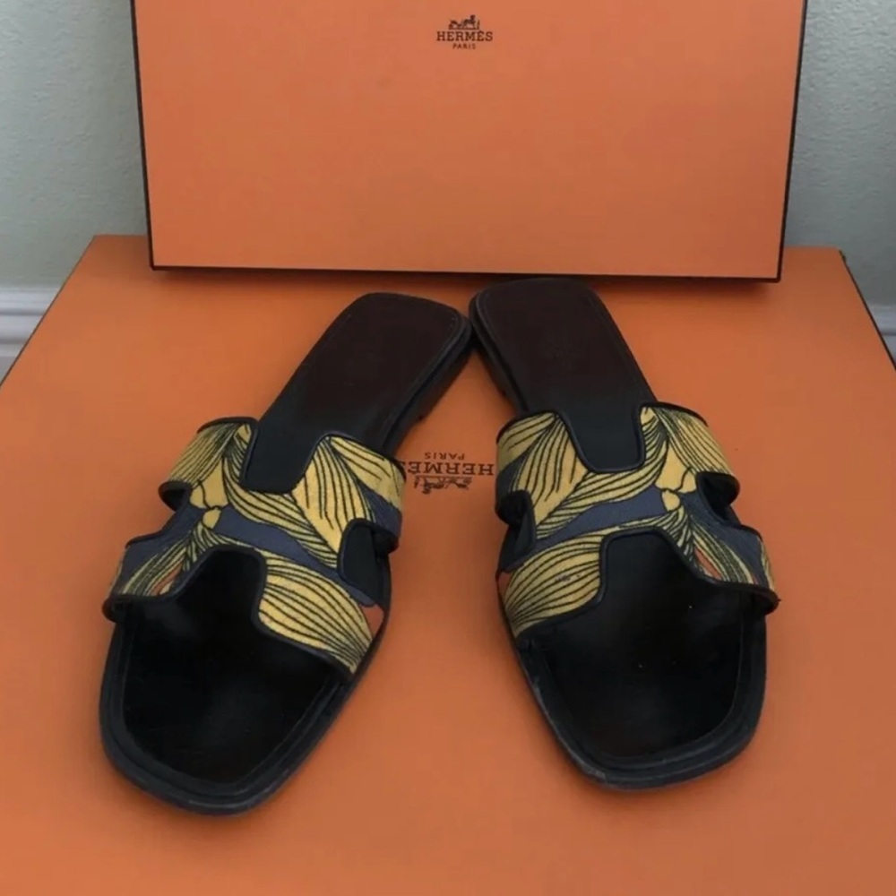 HERMES ORAN SANDAL Leather yellow Print H 39